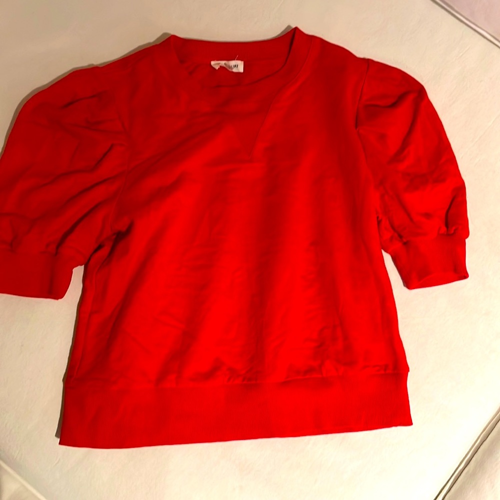 Fit was small! Never worn! For autumn colors!